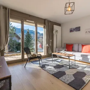 https://2-pieces-vue-domaine-skiable-proche-arret-navette.hotels-rhonealpes.com