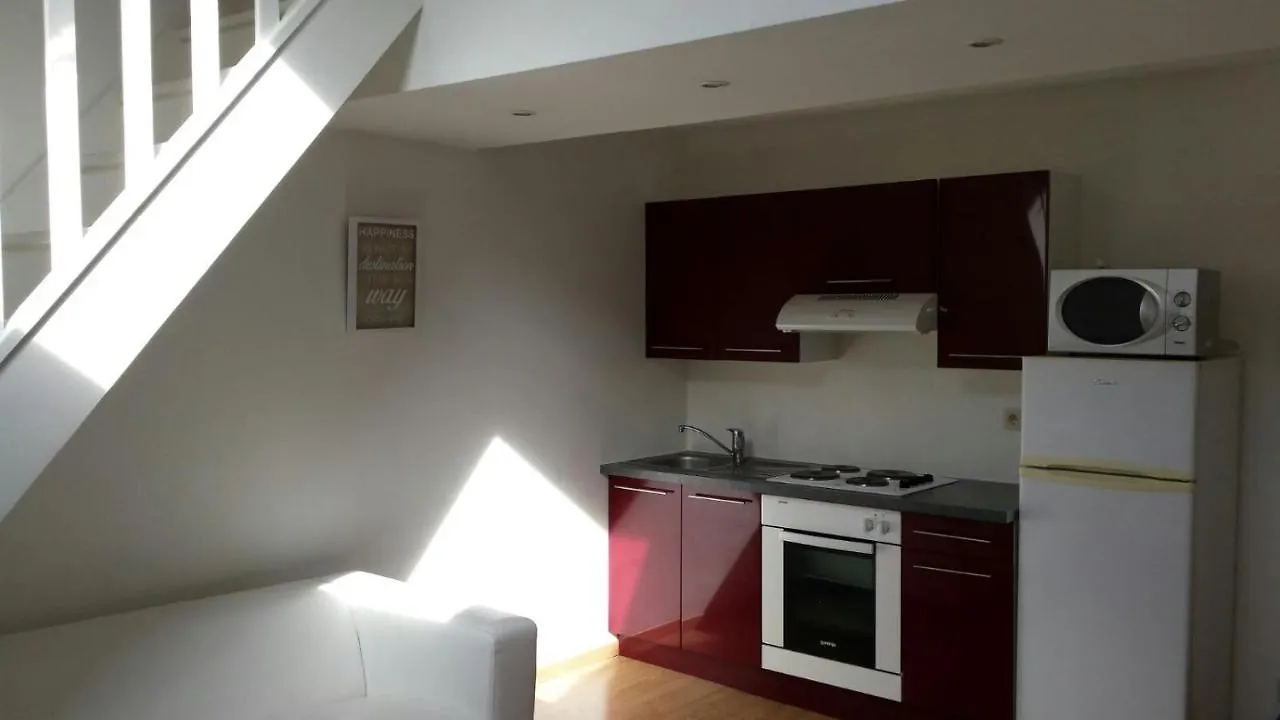 central duplex sleeps 4 Bruxelles 0*,  Belgique