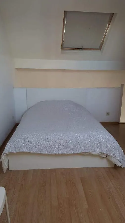 Central Duplex Sleeps 4 Brüssel 0*,
